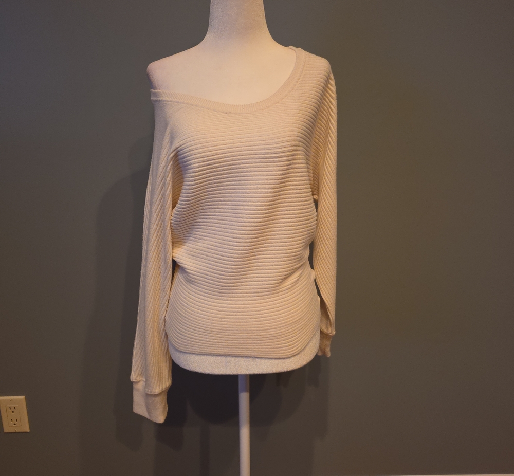 Joah Brown Women's Cream Off-Shoulder Ribbed Sweater Size S/M